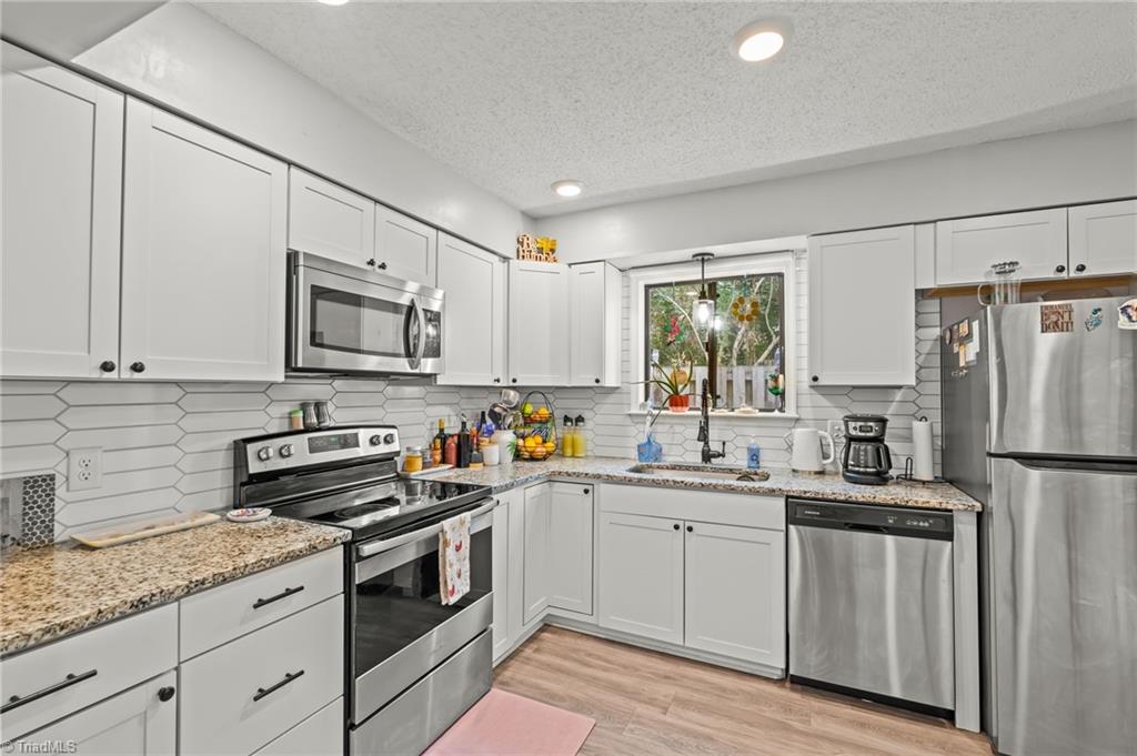 242 Northpoint Avenue, Unit C High Point, NC 27262 - Photo 3 of 22