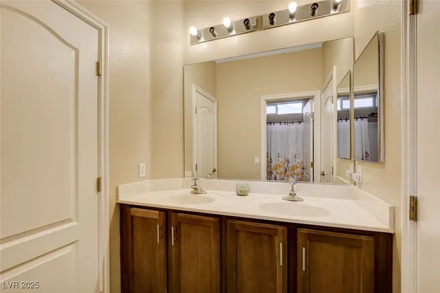 $599,999 | 4017 Kristina Lynn Avenue, North Las Vegas, NV 89081