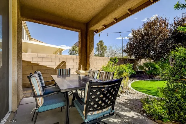 $599,999 | 4017 Kristina Lynn Avenue, North Las Vegas, NV 89081