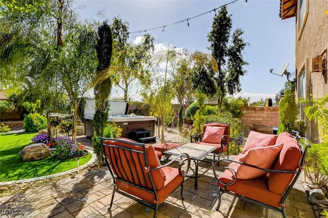 $599,999 | 4017 Kristina Lynn Avenue, North Las Vegas, NV 89081