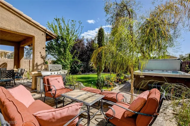 $599,999 | 4017 Kristina Lynn Avenue, North Las Vegas, NV 89081