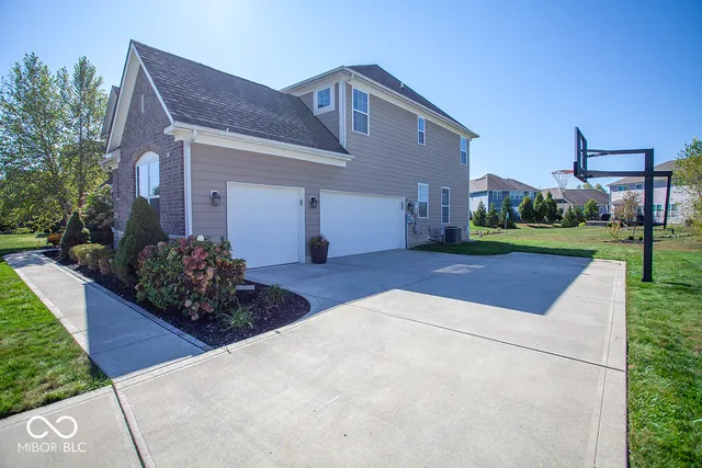 $699,900 | 13911 Ambria Drive, McCordsville, IN 46055