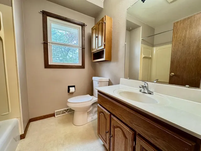 $219,900 | 1208 Somerset Road, Fergus Falls, MN 56537