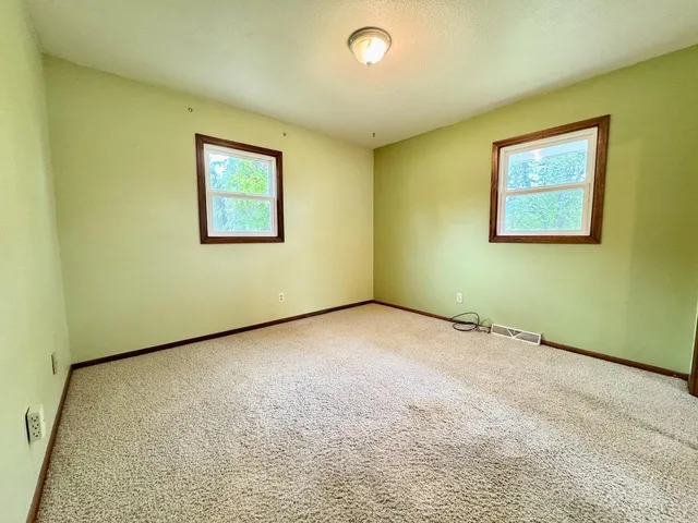 $219,900 | 1208 Somerset Road, Fergus Falls, MN 56537