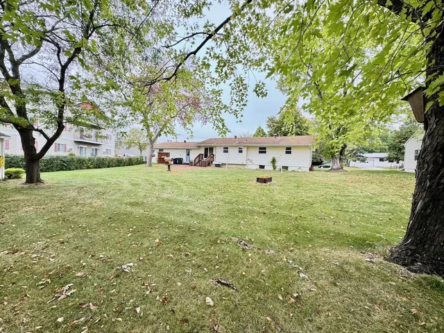 $219,900 | 1208 Somerset Road, Fergus Falls, MN 56537