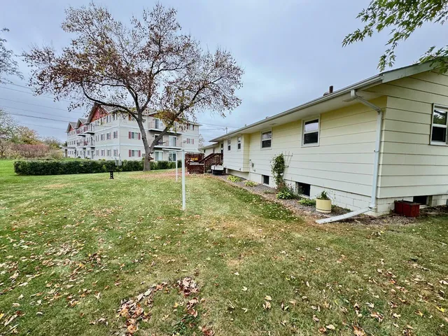 $219,900 | 1208 Somerset Road, Fergus Falls, MN 56537