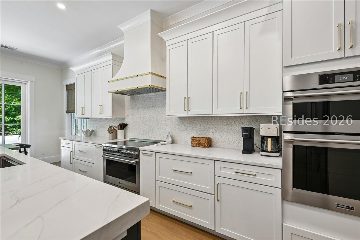 110 Shell Midden Lane Hilton Head Island, SC 29928 - Photo 20 of 89 Kitchen