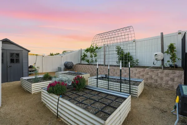 $1,090,500 | 13509 Corral Ct Valley Center, Valley Center, CA 92082