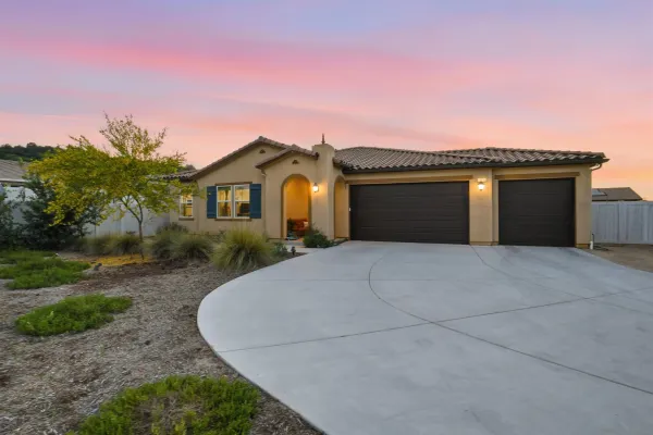 $1,090,500 | 13509 Corral Ct Valley Center, Valley Center, CA 92082