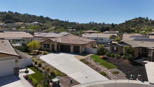 $1,090,500 | 13509 Corral Ct Valley Center, Valley Center, CA 92082