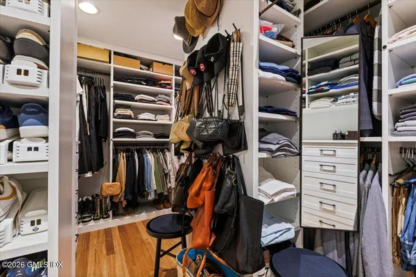 $4,790,000 | 14 Bradbury Place, Riverside, CT 06878