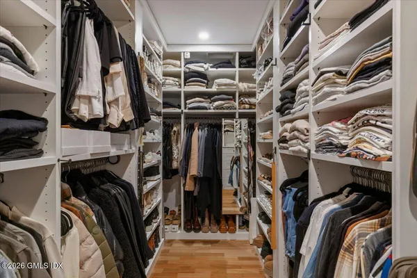 $4,790,000 | 14 Bradbury Place, Riverside, CT 06878