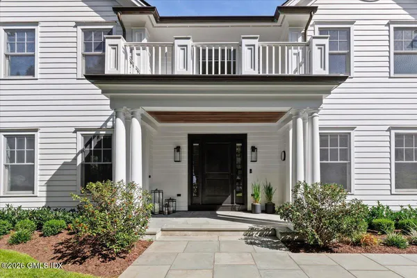 $4,790,000 | 14 Bradbury Place, Riverside, CT 06878