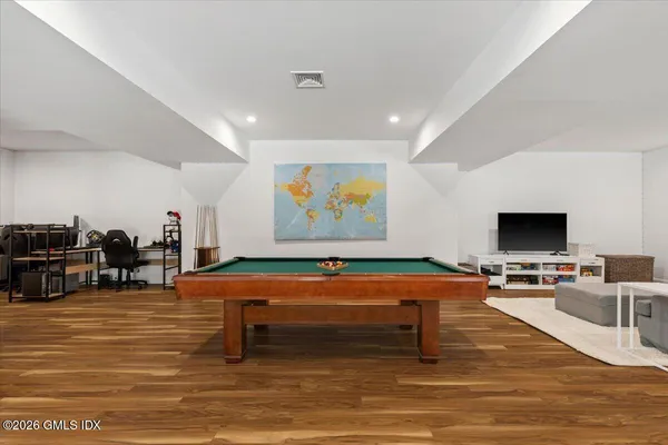 $4,790,000 | 14 Bradbury Place, Riverside, CT 06878