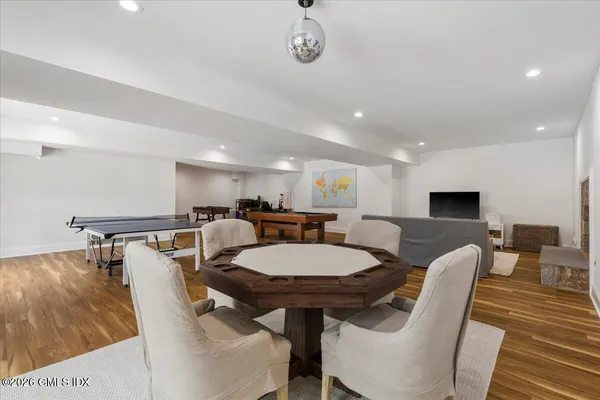 $4,790,000 | 14 Bradbury Place, Riverside, CT 06878