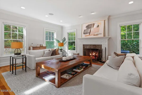 $4,790,000 | 14 Bradbury Place, Riverside, CT 06878