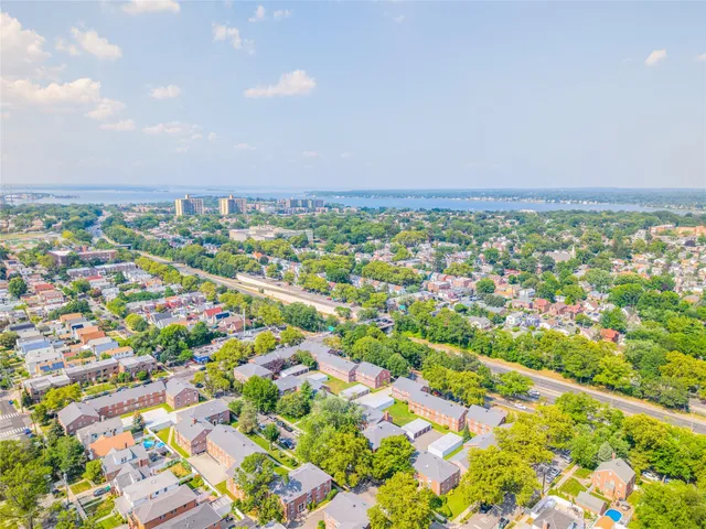 $359,000 | 35-31 205th Street, Unit 300 | Auburndale