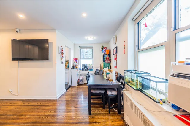 $359,000 | 35-31 205th Street, Unit 300 | Auburndale