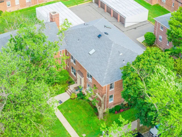 $359,000 | 35-31 205th Street, Unit 300 | Auburndale