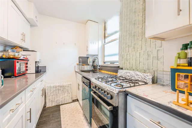 $359,000 | 35-31 205th Street, Unit 300 | Auburndale