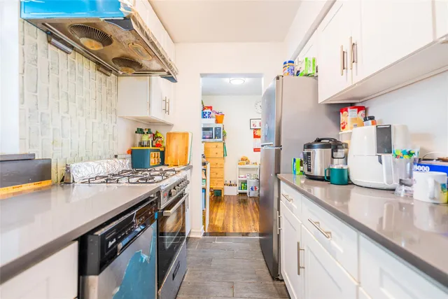 $359,000 | 35-31 205th Street, Unit 300 | Auburndale