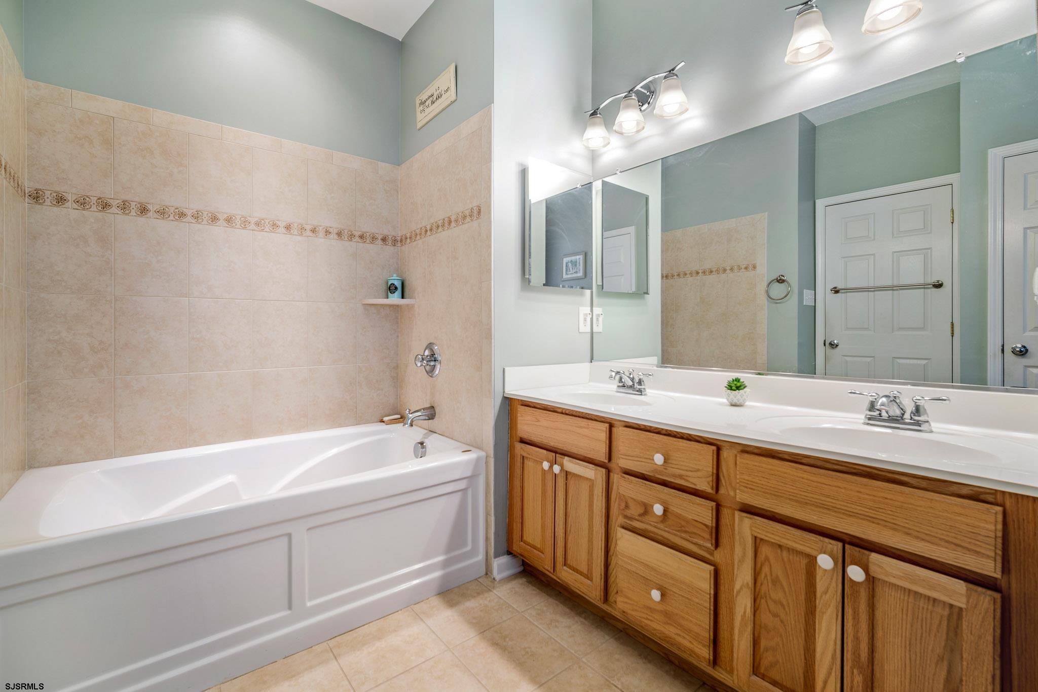 110 Gasko Road Mays Landing, NJ 08330 - Photo 18 of 35 Primary en suite