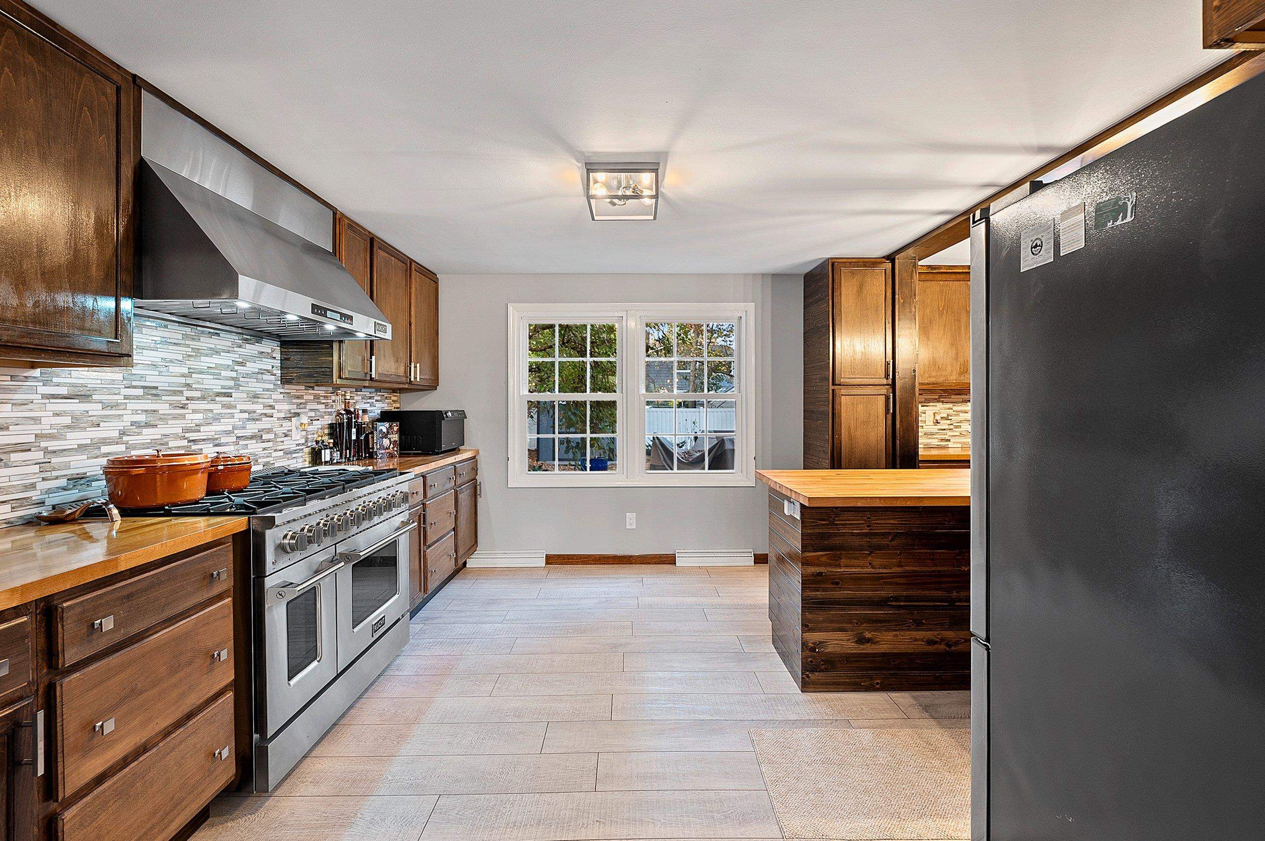 404 Stonehedge Road Green Bay, WI 54302 - Photo 15 of 62