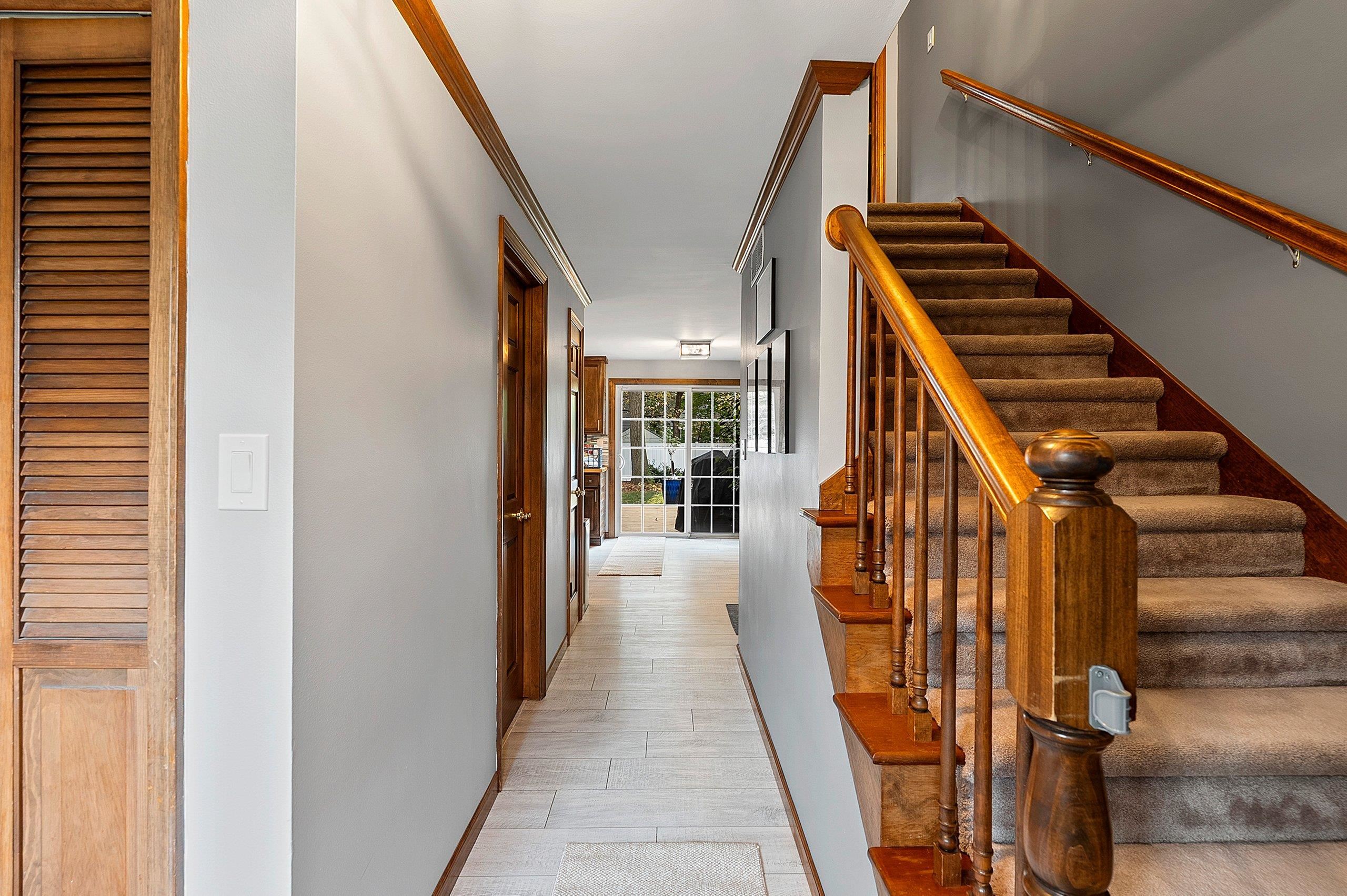 404 Stonehedge Road Green Bay, WI 54302 - Photo 20 of 62