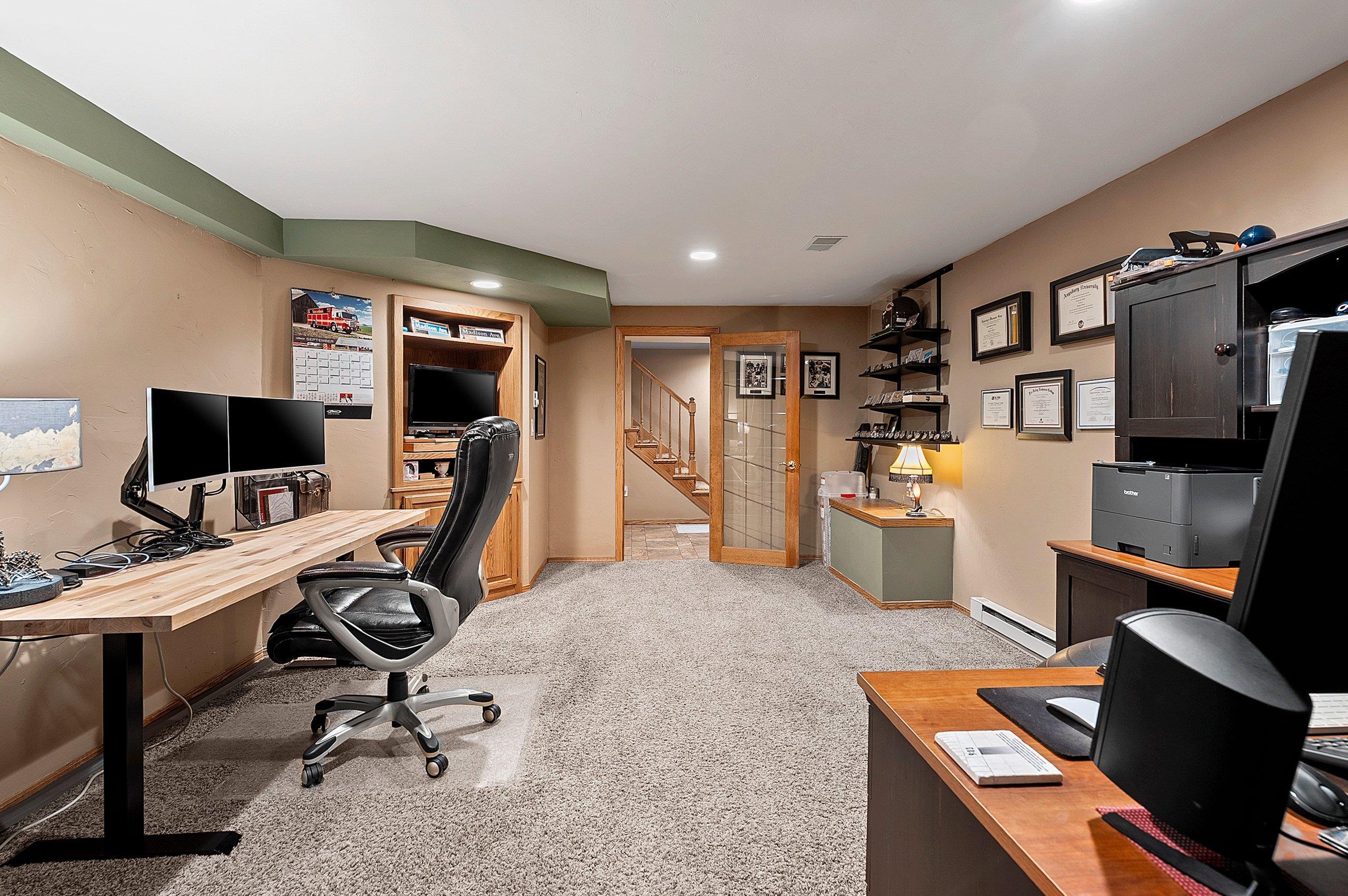 404 Stonehedge Road Green Bay, WI 54302 - Photo 24 of 62