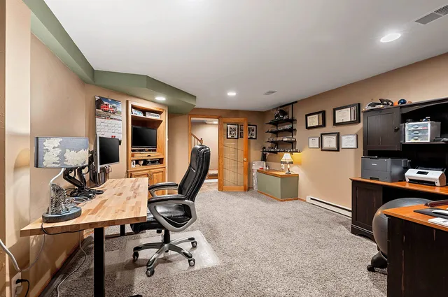 $499,900 | 404 Stonehedge Road, Green Bay, WI 54302