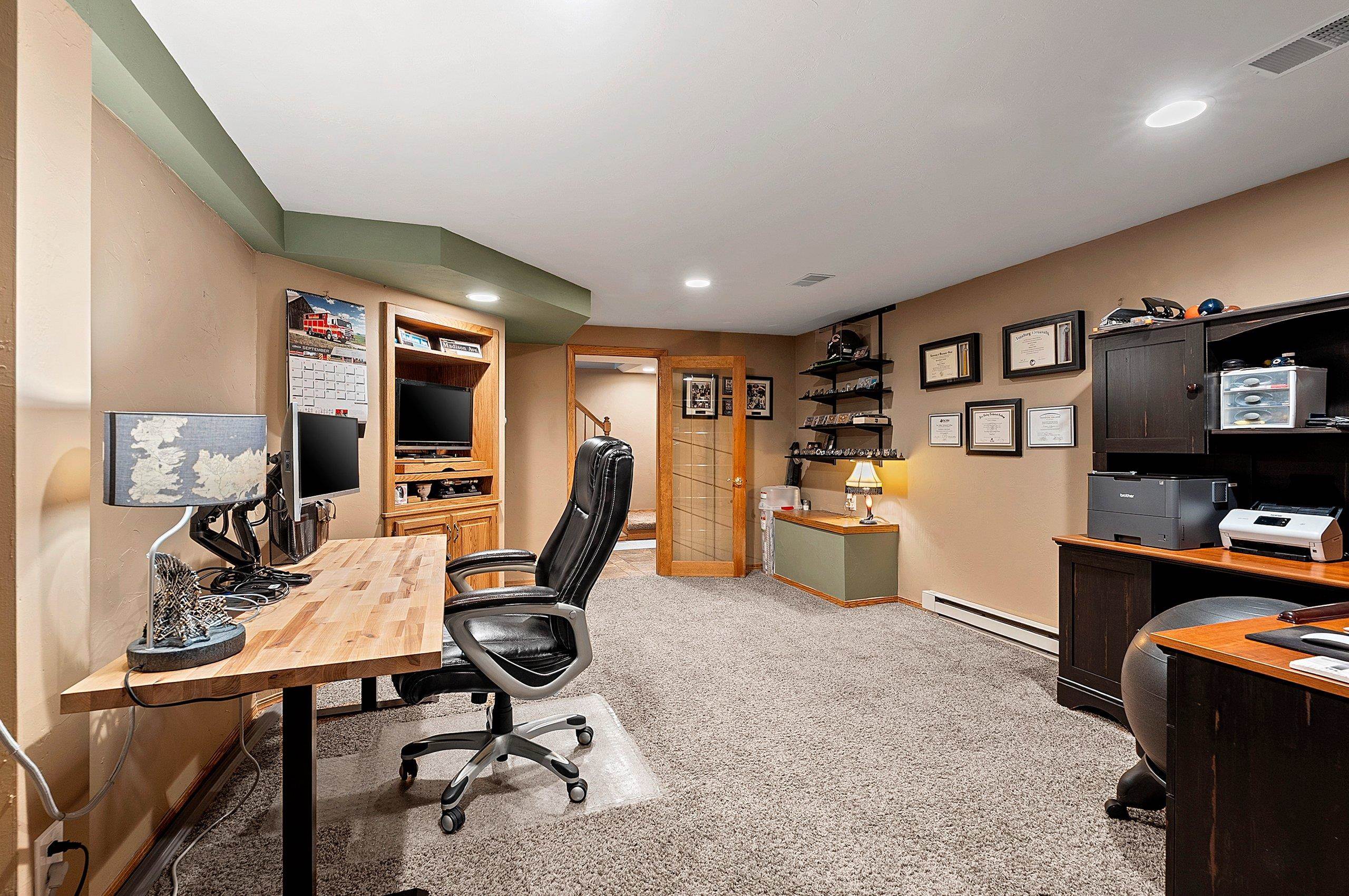 404 Stonehedge Road Green Bay, WI 54302 - Photo 25 of 62