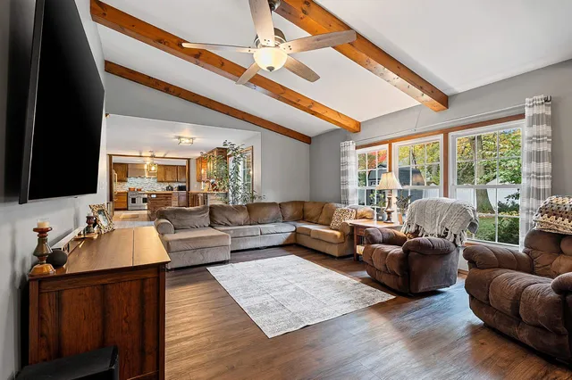 $499,900 | 404 Stonehedge Road, Green Bay, WI 54302