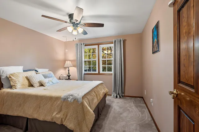 $499,900 | 404 Stonehedge Road, Green Bay, WI 54302