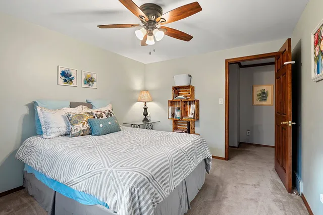 $499,900 | 404 Stonehedge Road, Green Bay, WI 54302