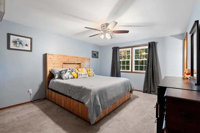 $499,900 | 404 Stonehedge Road, Green Bay, WI 54302