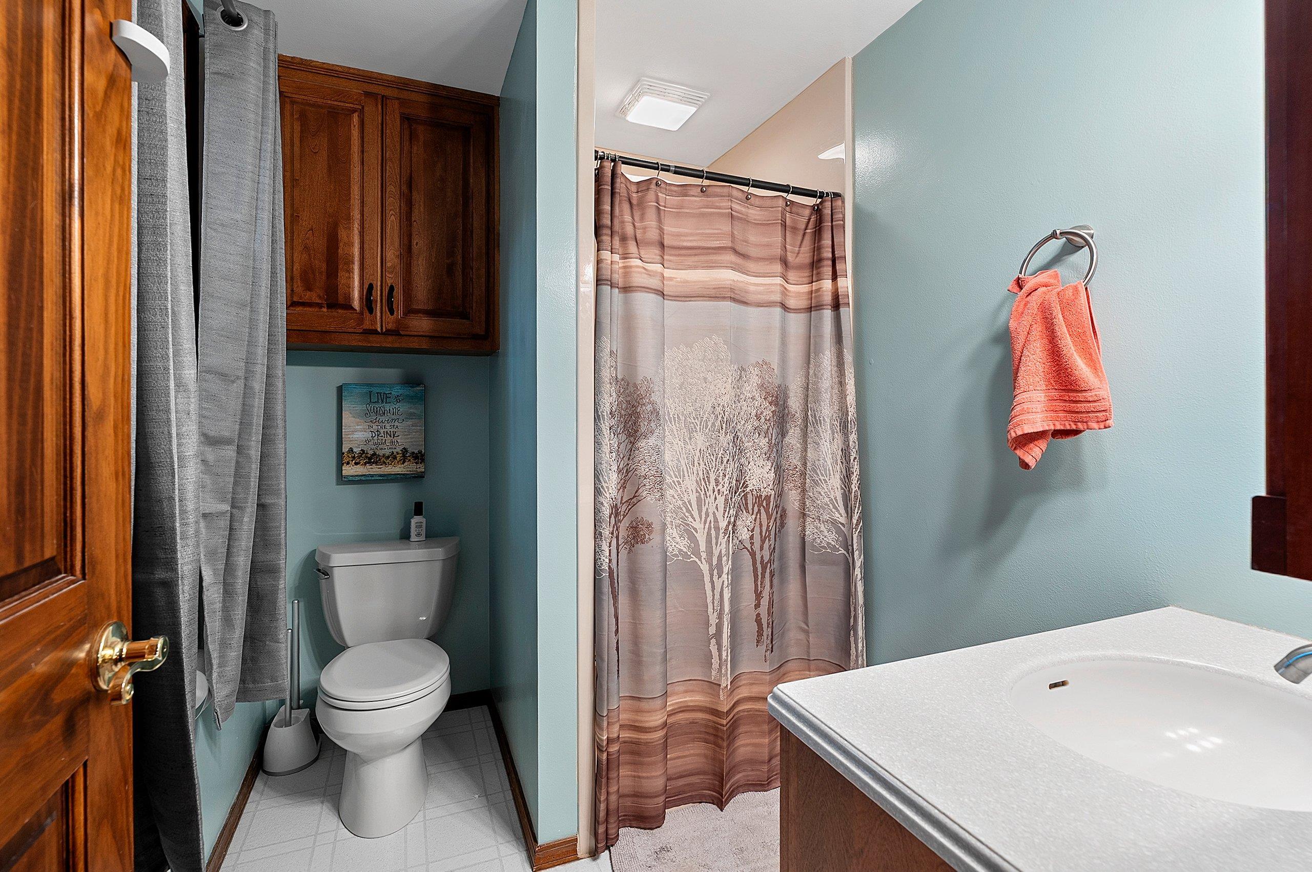 404 Stonehedge Road Green Bay, WI 54302 - Photo 42 of 62