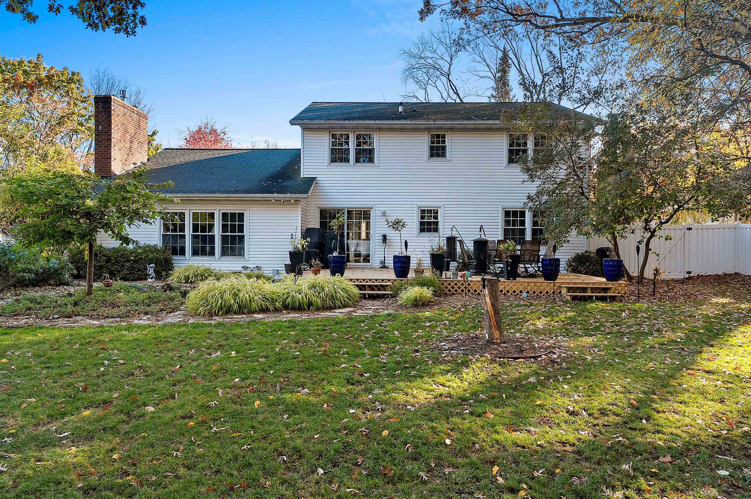 404 Stonehedge Road Green Bay, WI 54302 - Photo 53 of 62