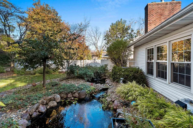 $499,900 | 404 Stonehedge Road, Green Bay, WI 54302