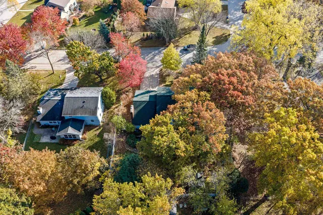 $499,900 | 404 Stonehedge Road, Green Bay, WI 54302