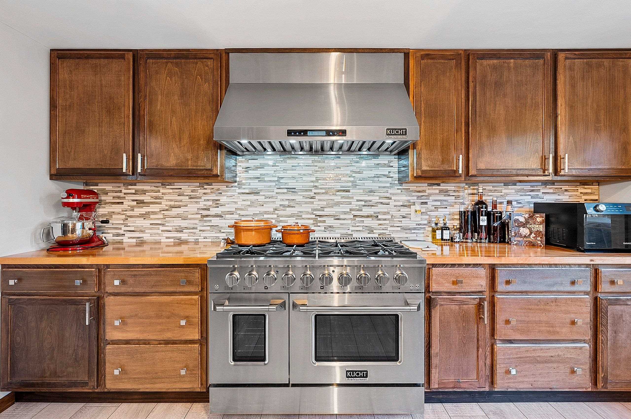 404 Stonehedge Road Green Bay, WI 54302 - Photo 7 of 62