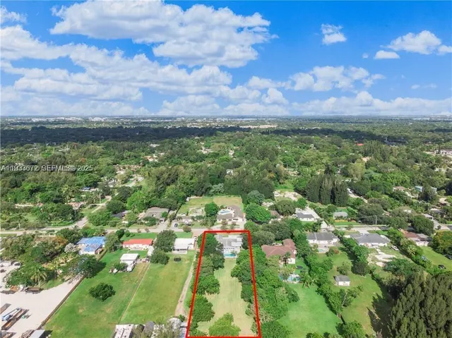 $8,500 | 224 East Acre Drive, Plantation, FL 33317