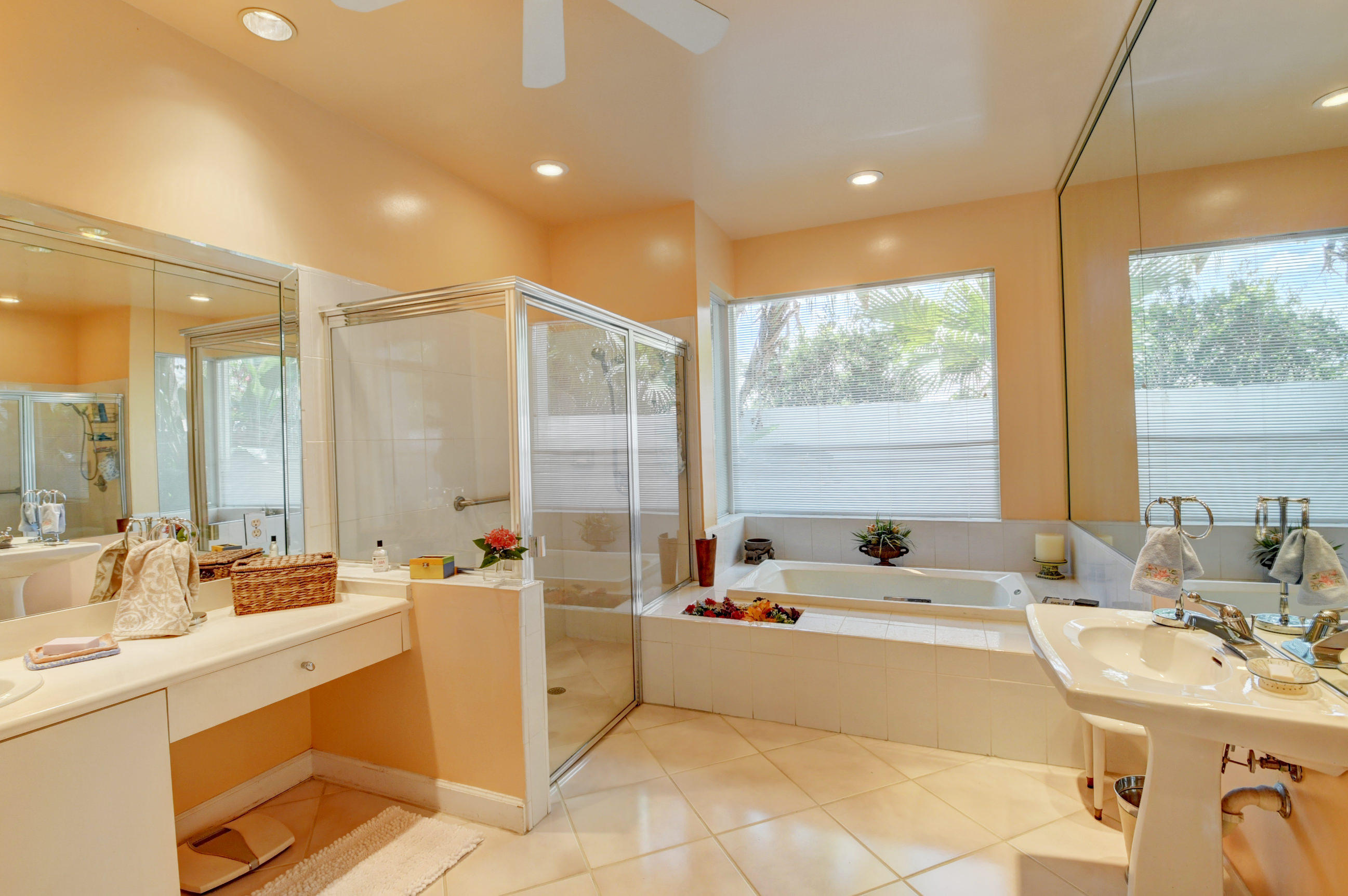 10494 Stonebridge Boulevard Boca Raton, FL 33498 - Photo 21 of 43 MASTER BATH