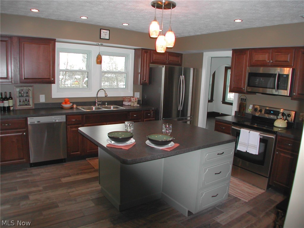 2889 Copley Road Akron, OH 44321 - Photo 3 of 15