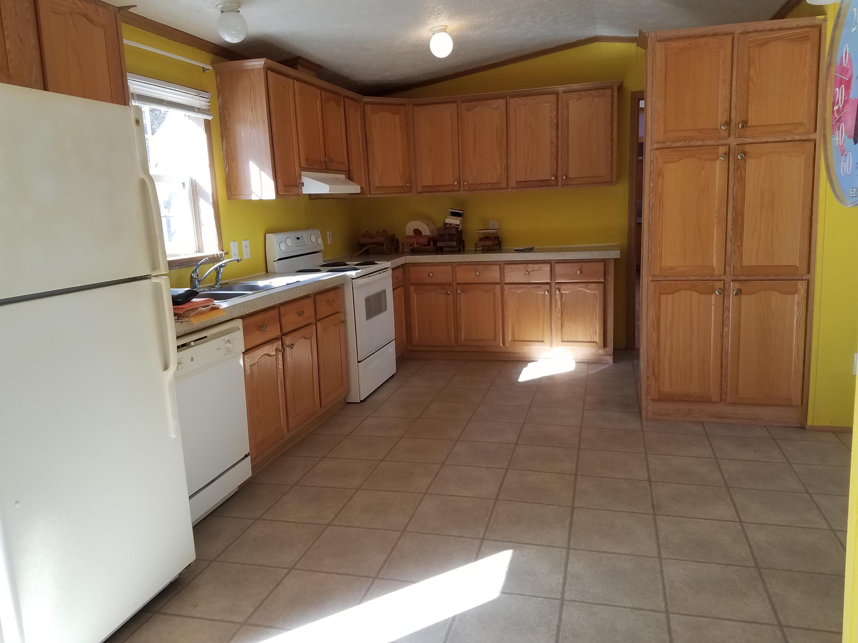 1636 Hudson Road Hudson, ME 04449 - Photo 3 of 32 20191024_132843