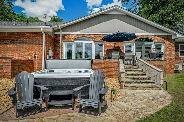 $659,900 | 760 Lakeland Drive, McMinnville, TN 37110