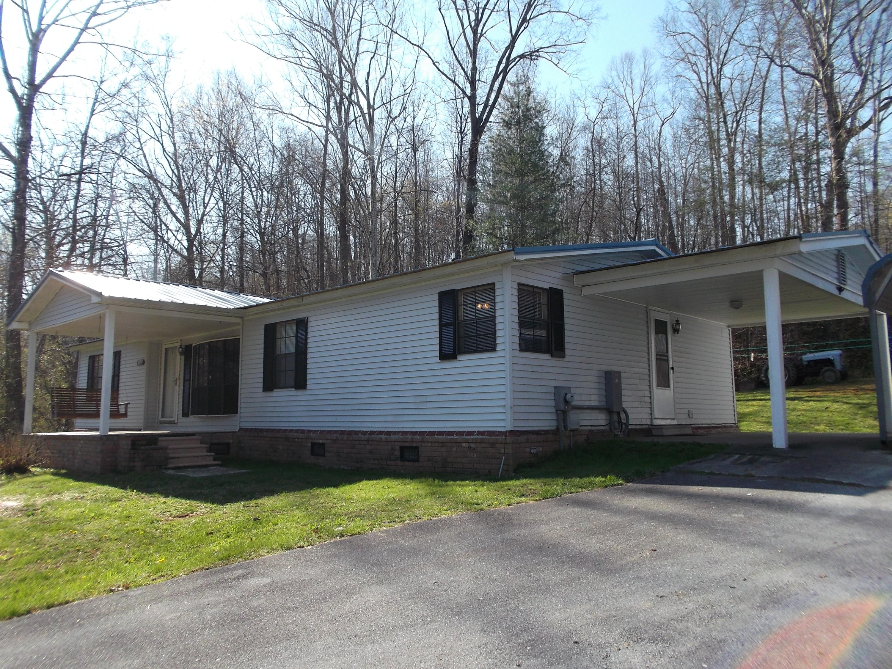 220 Peavyhouse Road Dayton, TN 37321 - Photo 4 of 42 DSCF0002.JPG