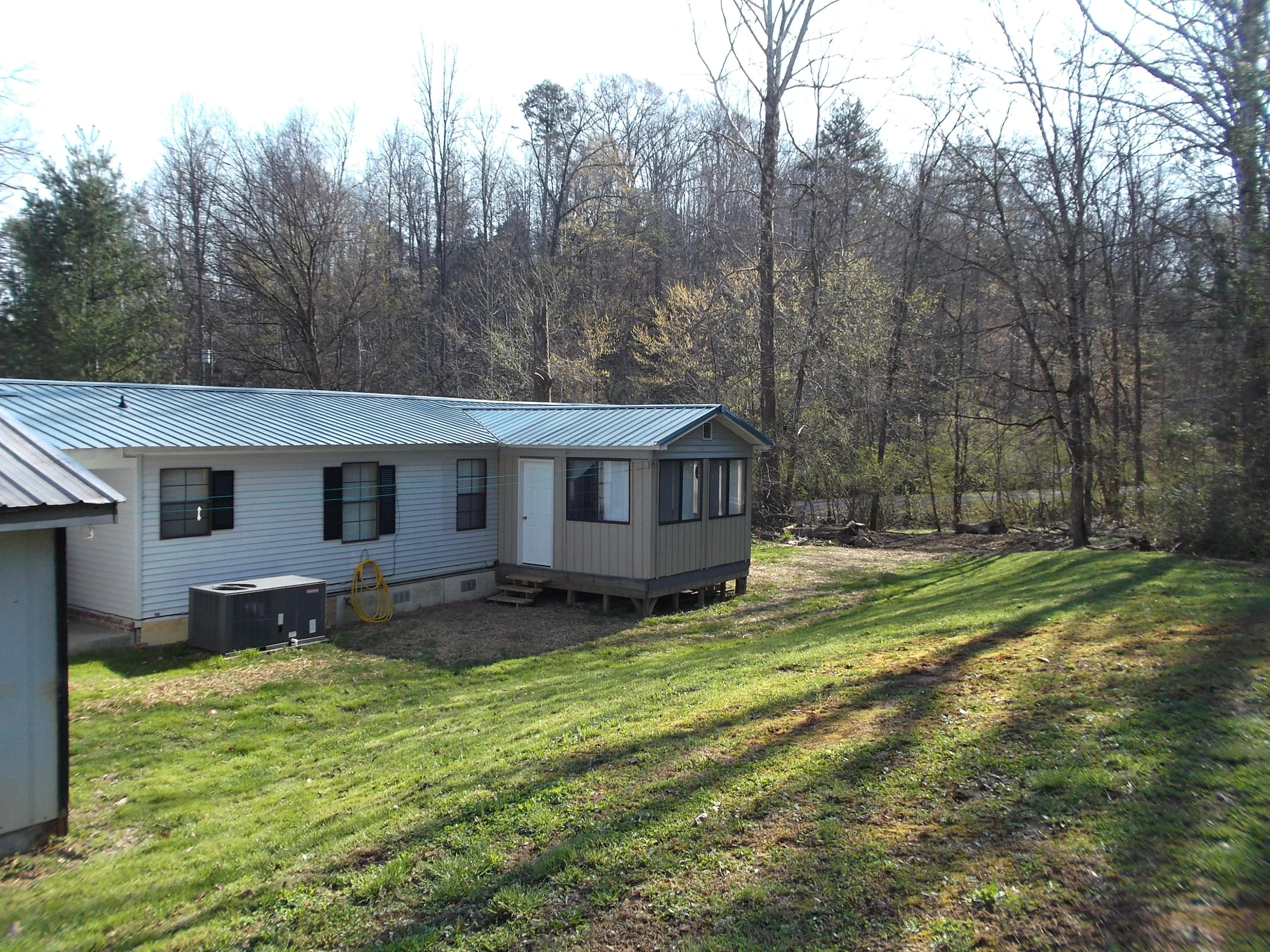 220 Peavyhouse Road Dayton, TN 37321 - Photo 31 of 42 DSCF9988.JPG