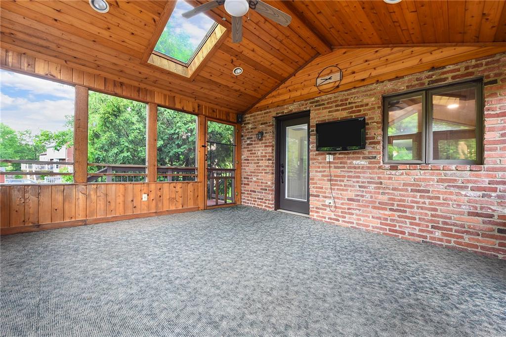 153 Oakwood Road Canonsburg, PA 15317 - Photo 23 of 50