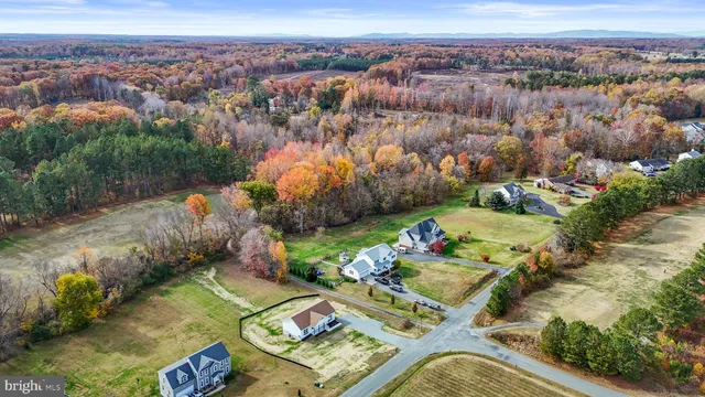 $465,000 | 111 Fairway Drive, Louisa, VA 23093