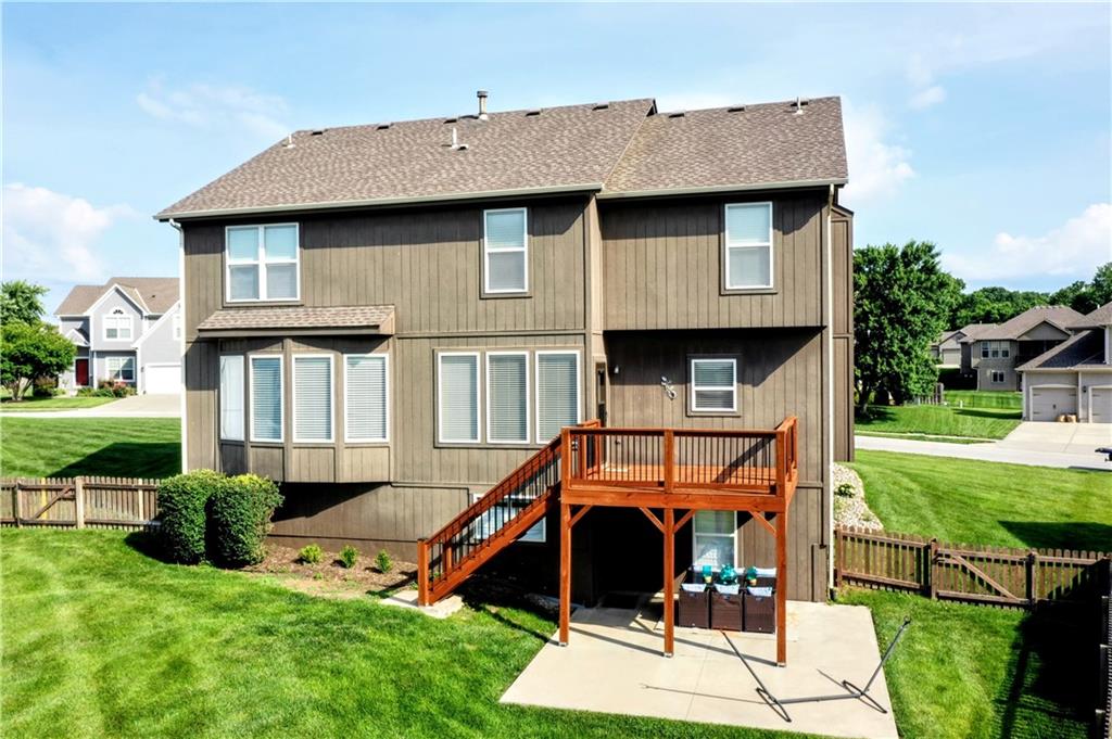 2221 Southwest HawkView Road Lee's Summit, MO 64082 - Photo 47 of 56